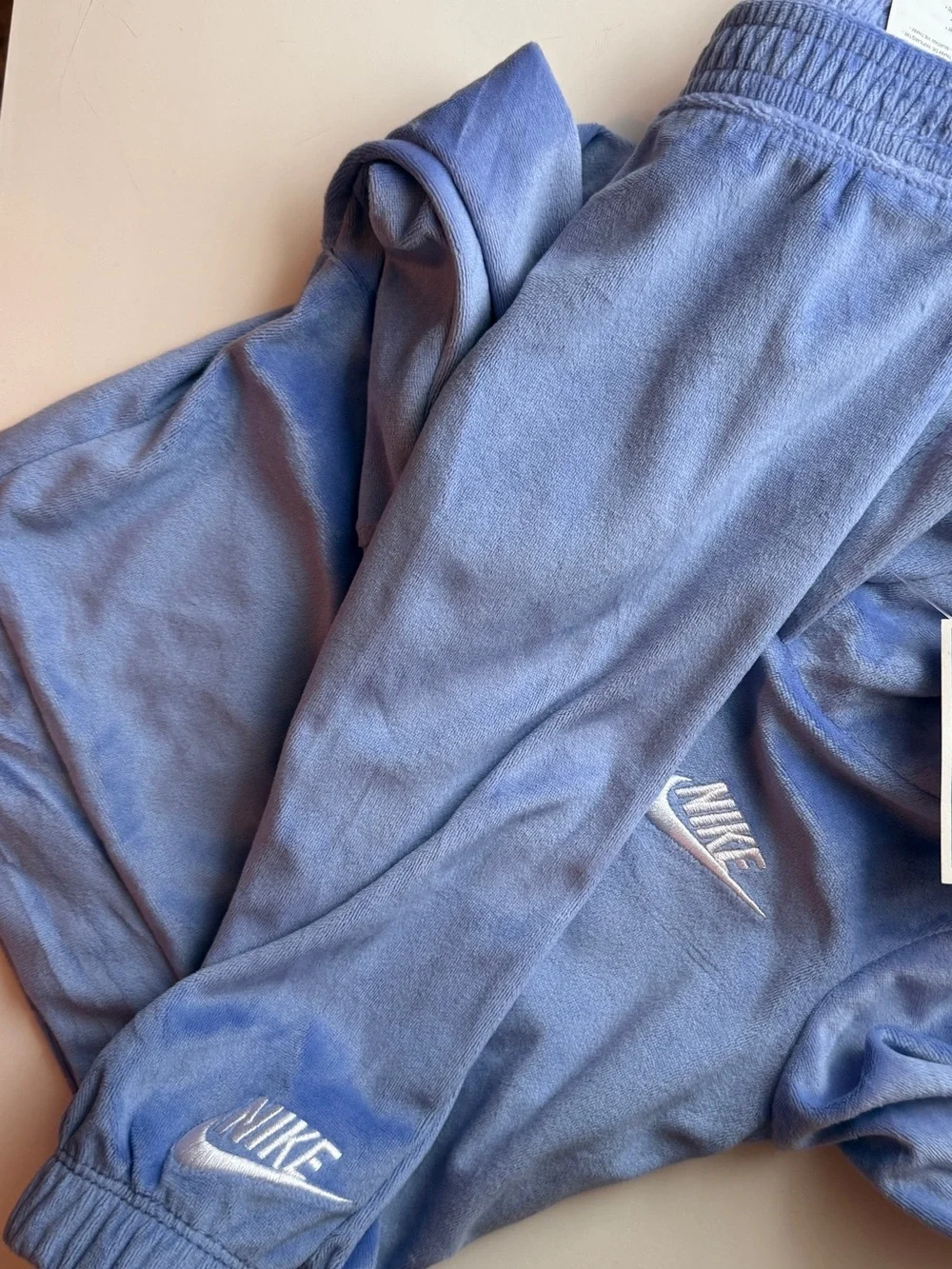 2t Nike set Light Purple Cozy Hoodie & Sweats - Picture 2 of 2